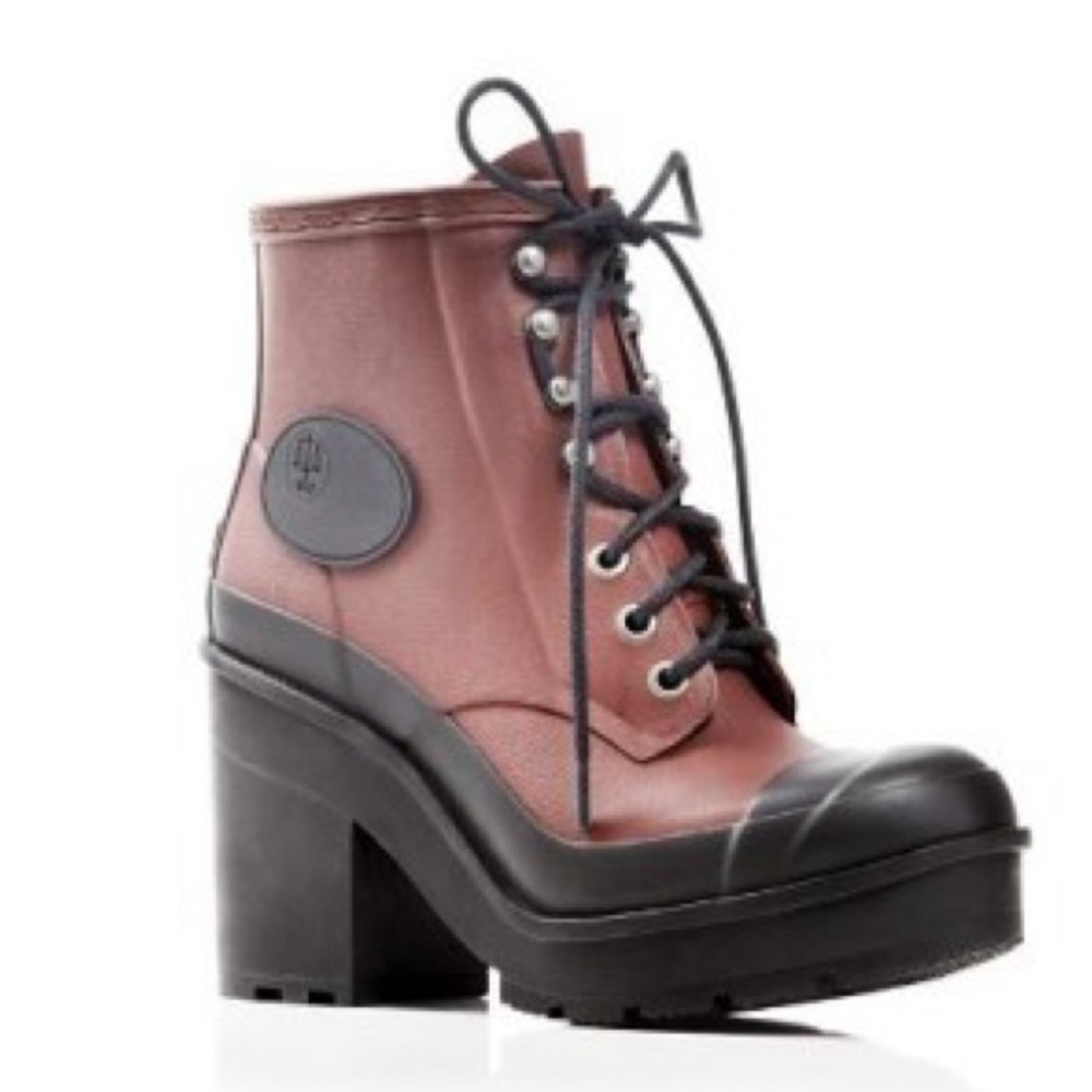 Hunter Women's Lace-Up Boots - Black and maroon
